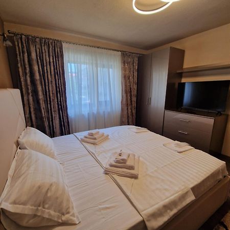 Apartament Iulius 4 Curtea de Argeş Extérieur photo