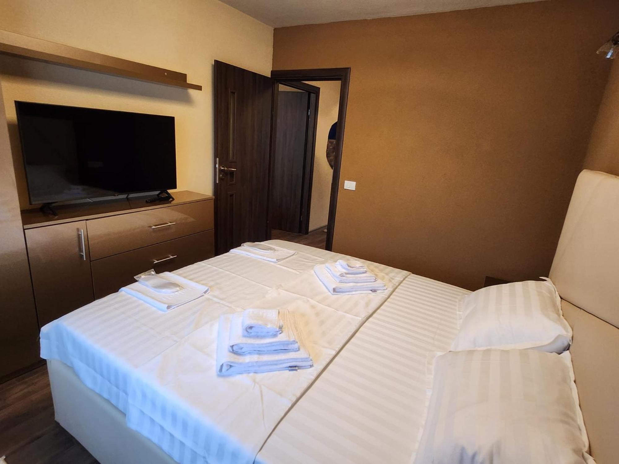 Apartament Iulius 4 Curtea de Argeş Extérieur photo