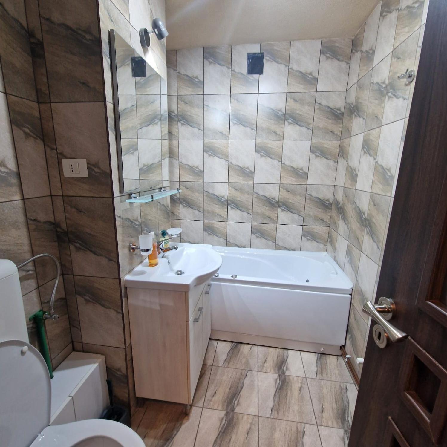 Apartament Iulius 4 Curtea de Argeş Extérieur photo