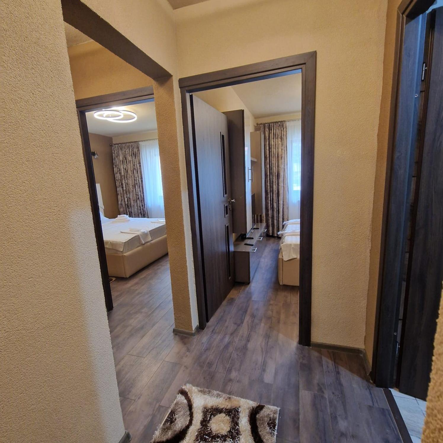 Apartament Iulius 4 Curtea de Argeş Extérieur photo
